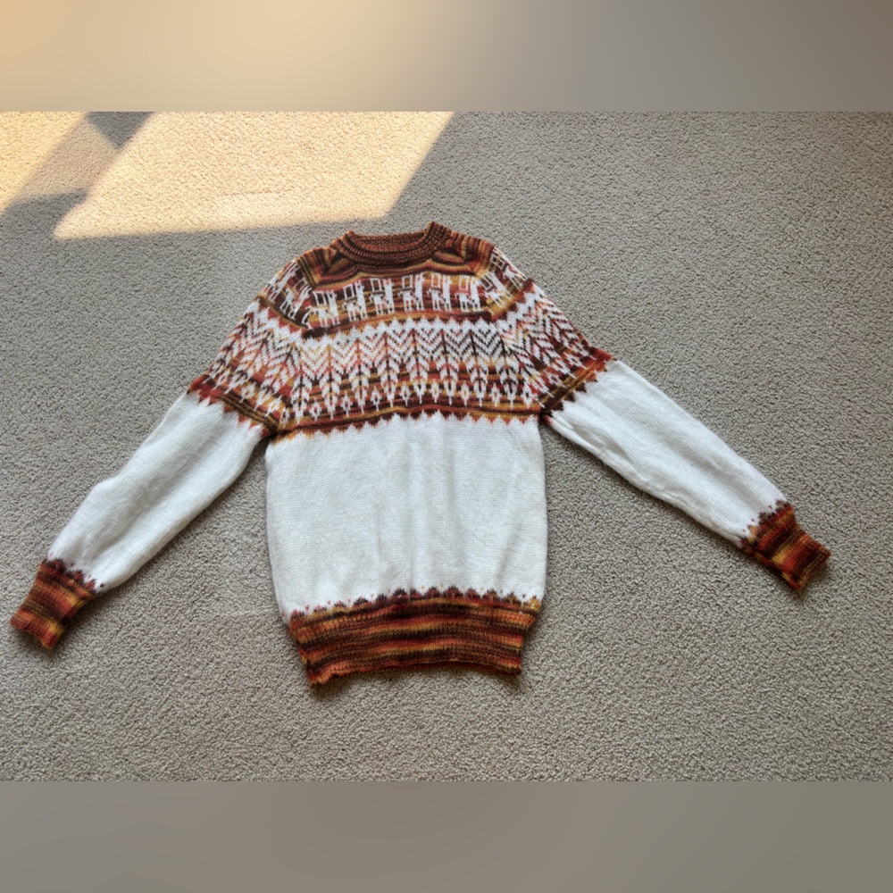 Bolivian Alpaca White and Brown Crewneck Sweater with Traditional Pattern
